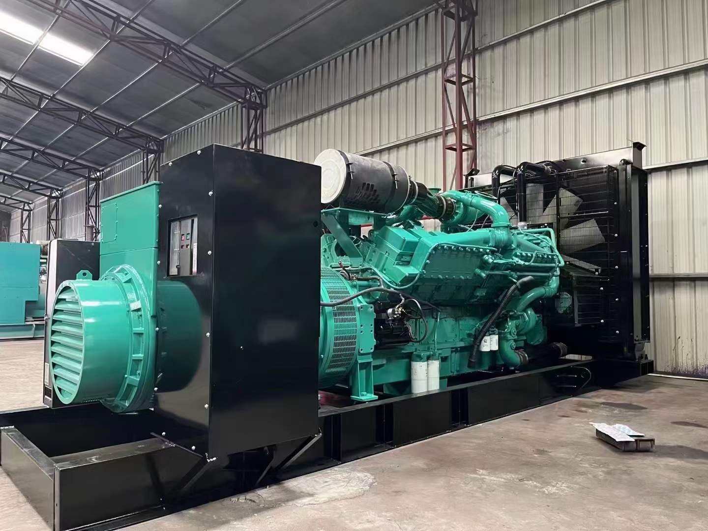 白沙如何降低 800kW 柴油发电机输出电流的波动？
