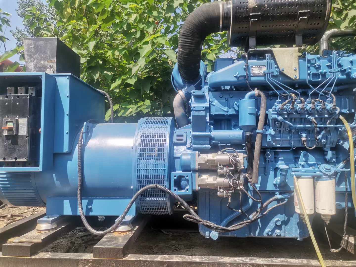 白沙详细说明降低 800kW 柴油发电机输出电流波动的方法